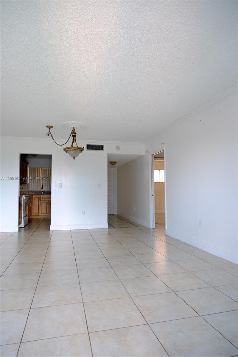 650 NE 149th St # 505F, Miami FL 33161 — 3