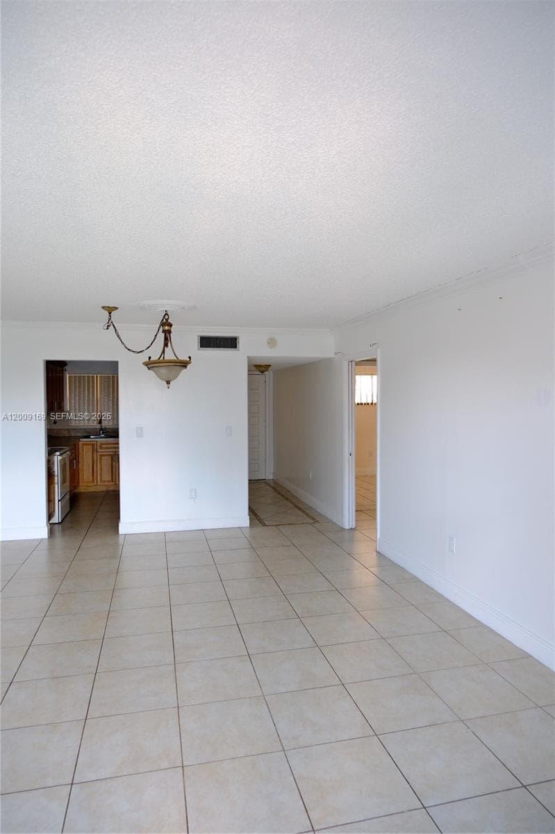 650 NE 149th St # 505F, Miami FL 33161 — 4