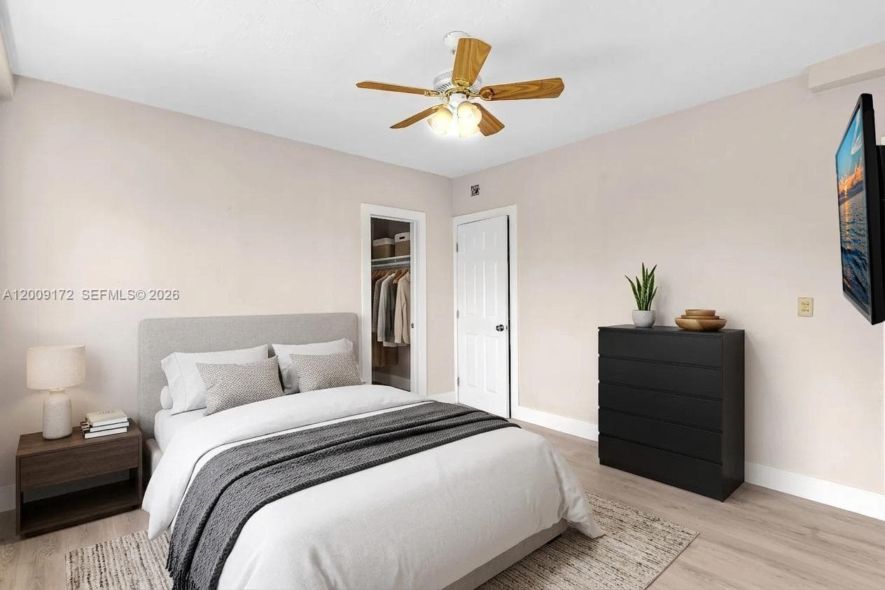 1165 Marseille Dr # 19, Miami Beach FL 33141 — 5