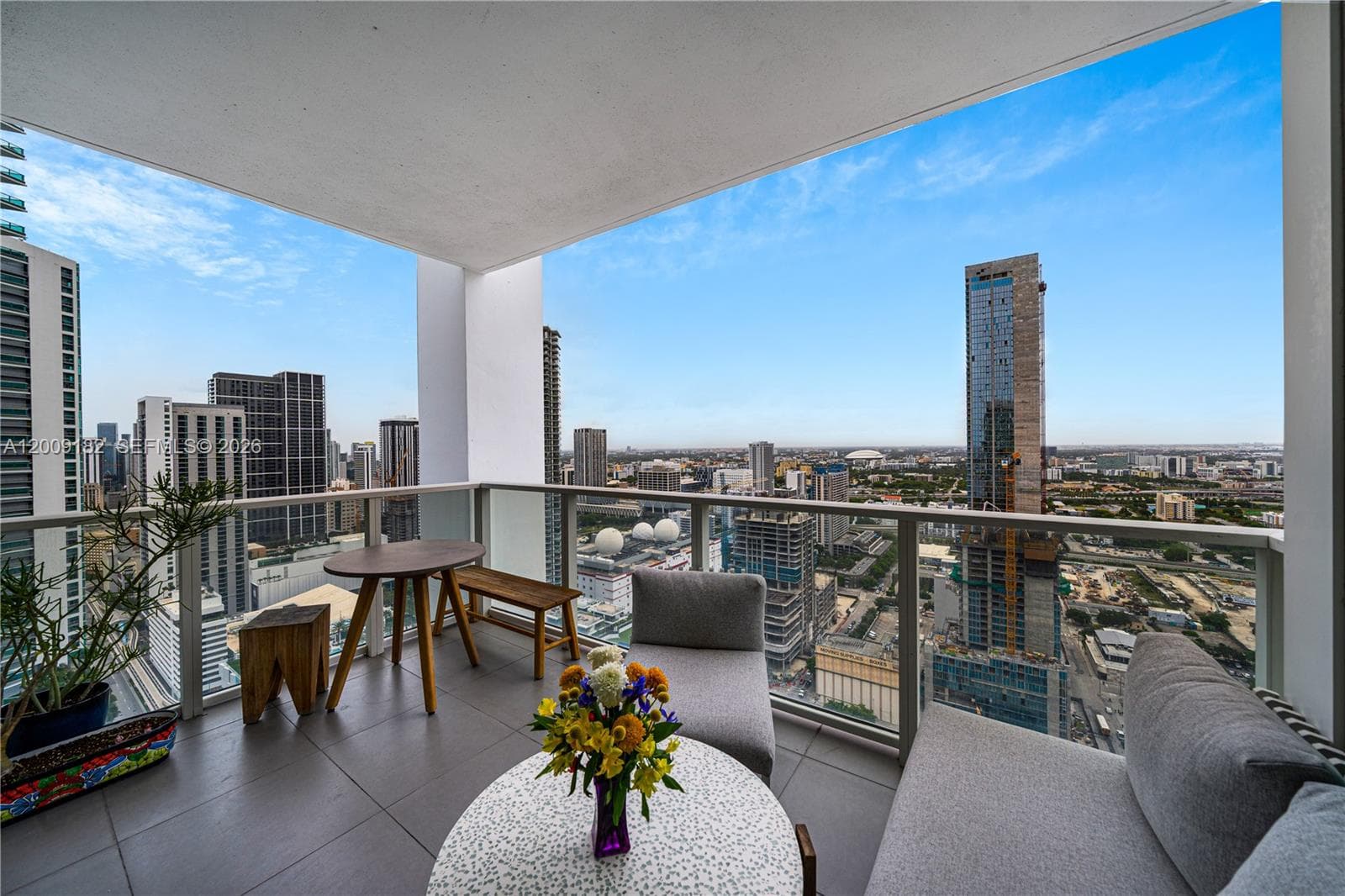 1040 Biscayne Blvd # 3607, Miami FL 33132 — 17