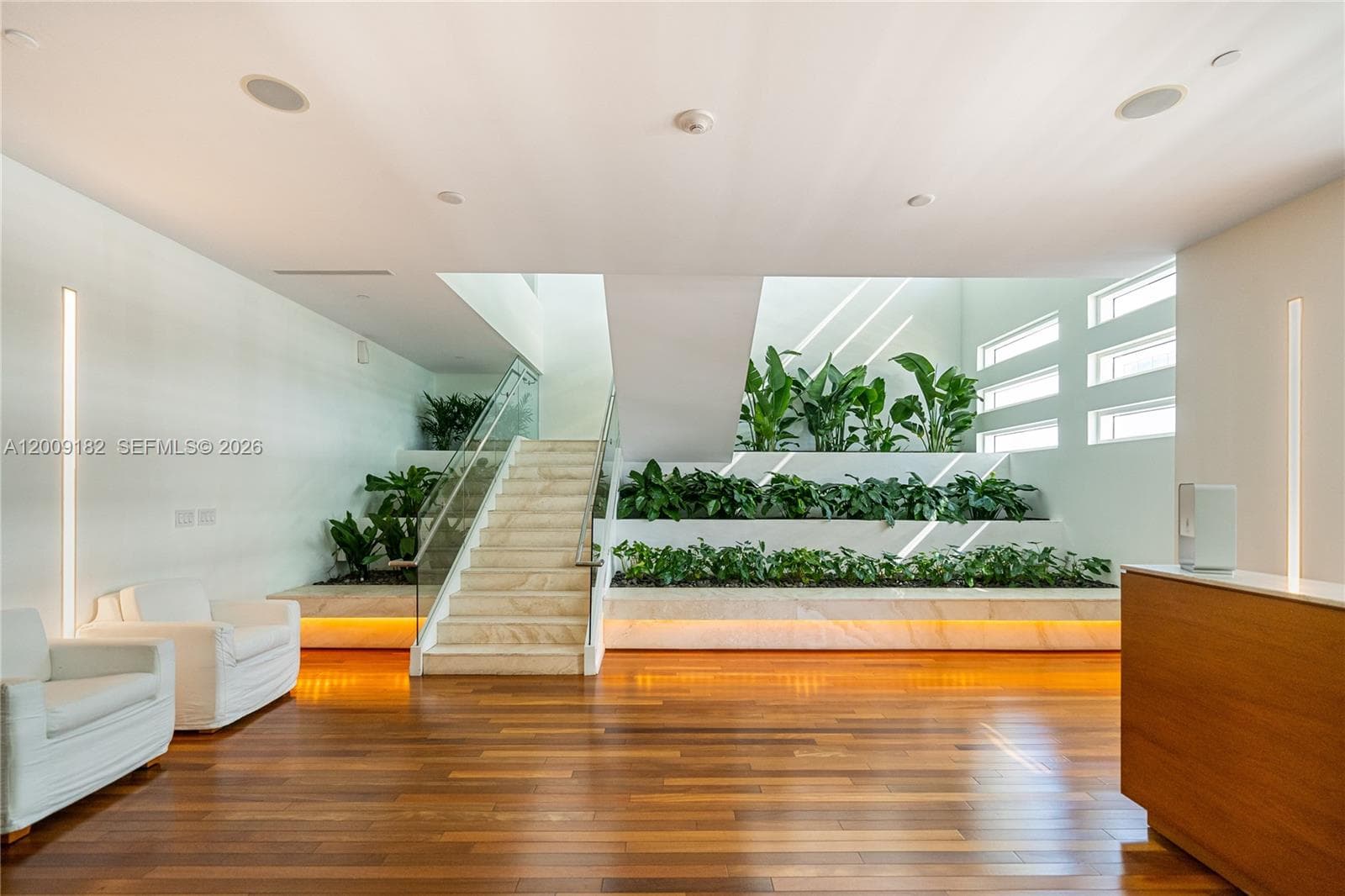 1040 Biscayne Blvd # 3607, Miami FL 33132 — 24