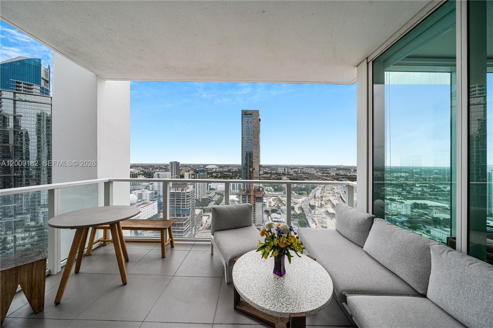 1040 Biscayne Blvd # 3607, Miami FL 33132 — 18