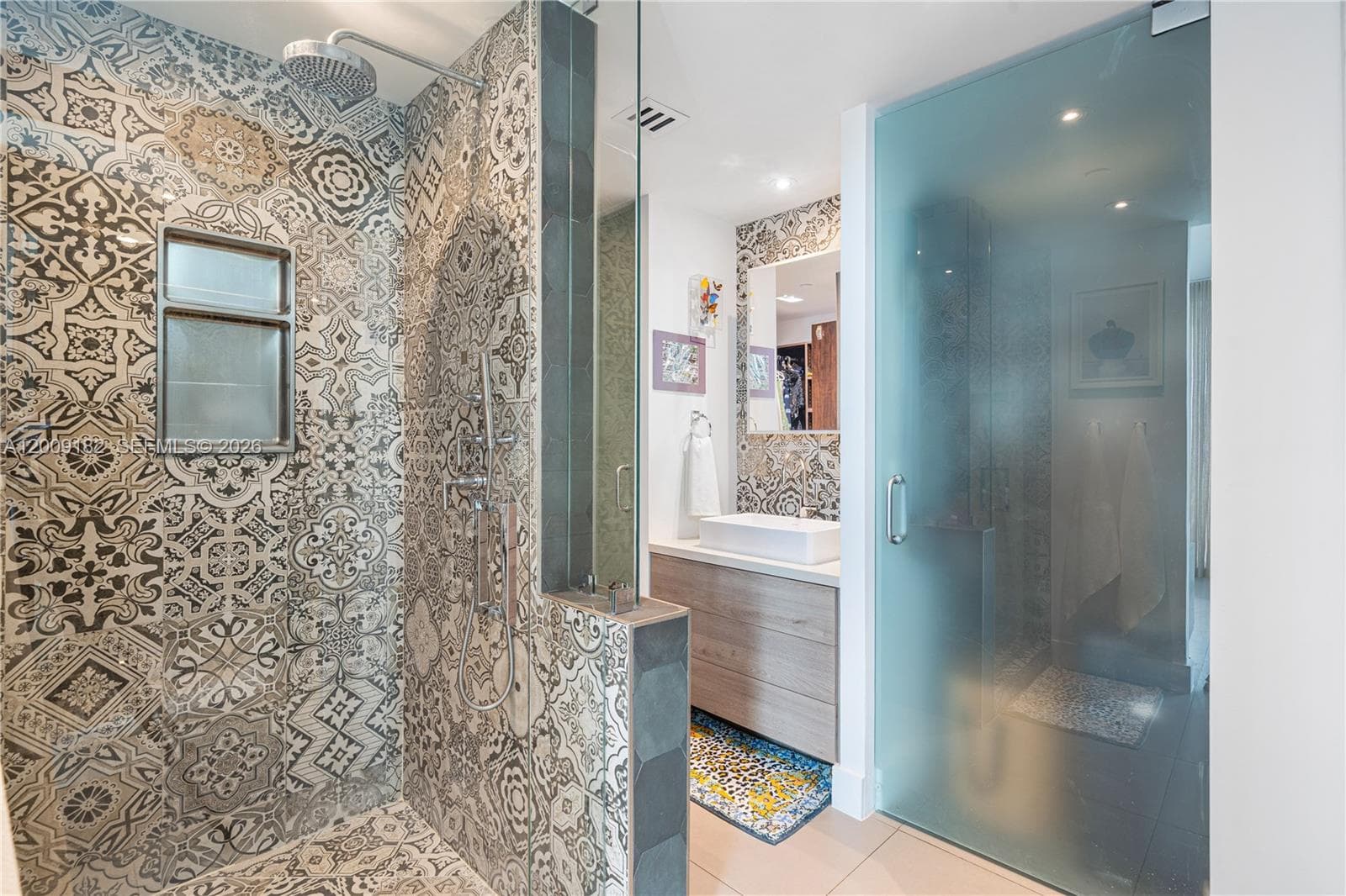 1040 Biscayne Blvd # 3607, Miami FL 33132 — 11
