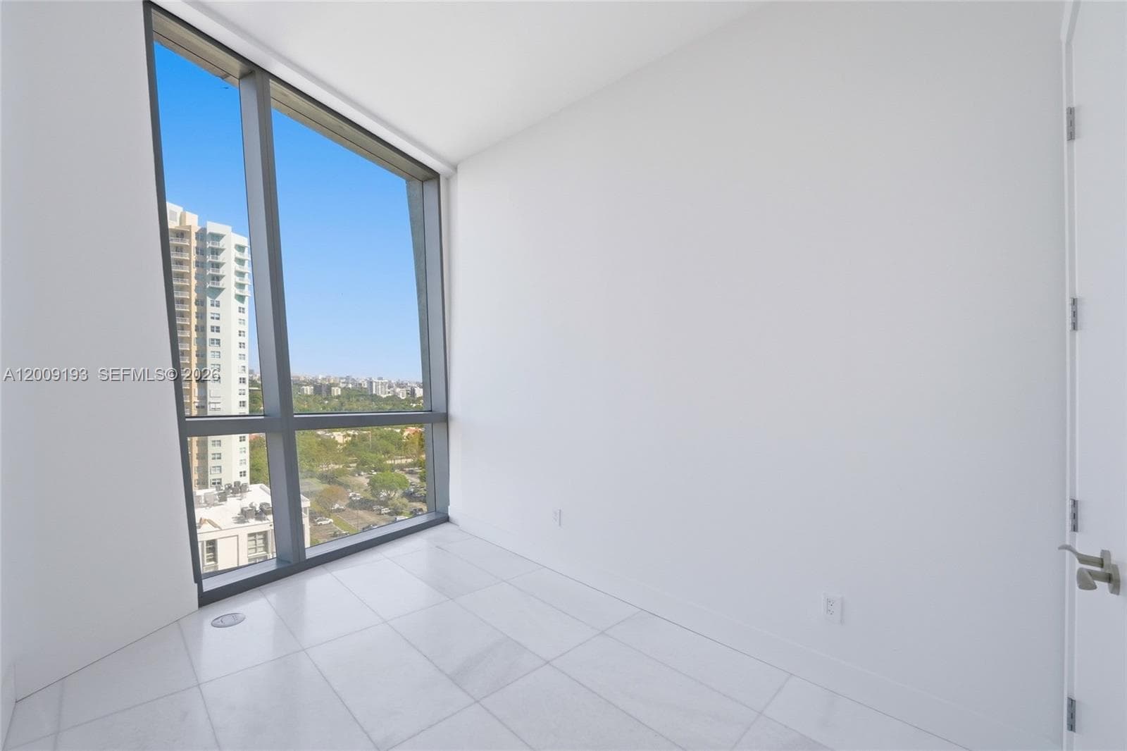 175 SE 25th Rd # 1403, Miami FL 33129 — 17