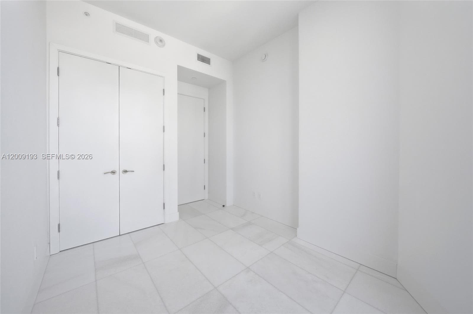 175 SE 25th Rd # 1403, Miami FL 33129 — 18