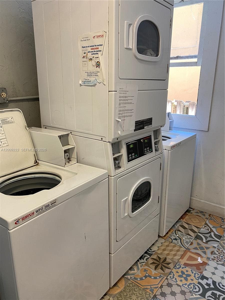 1615 Pennsylvania Ave # 9, Miami Beach FL 33139 — 17