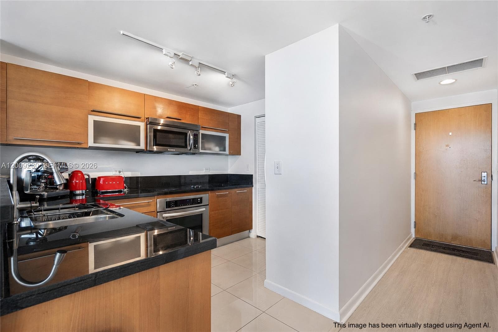 253 NE 2nd St # 3104, Miami FL 33132 — 5