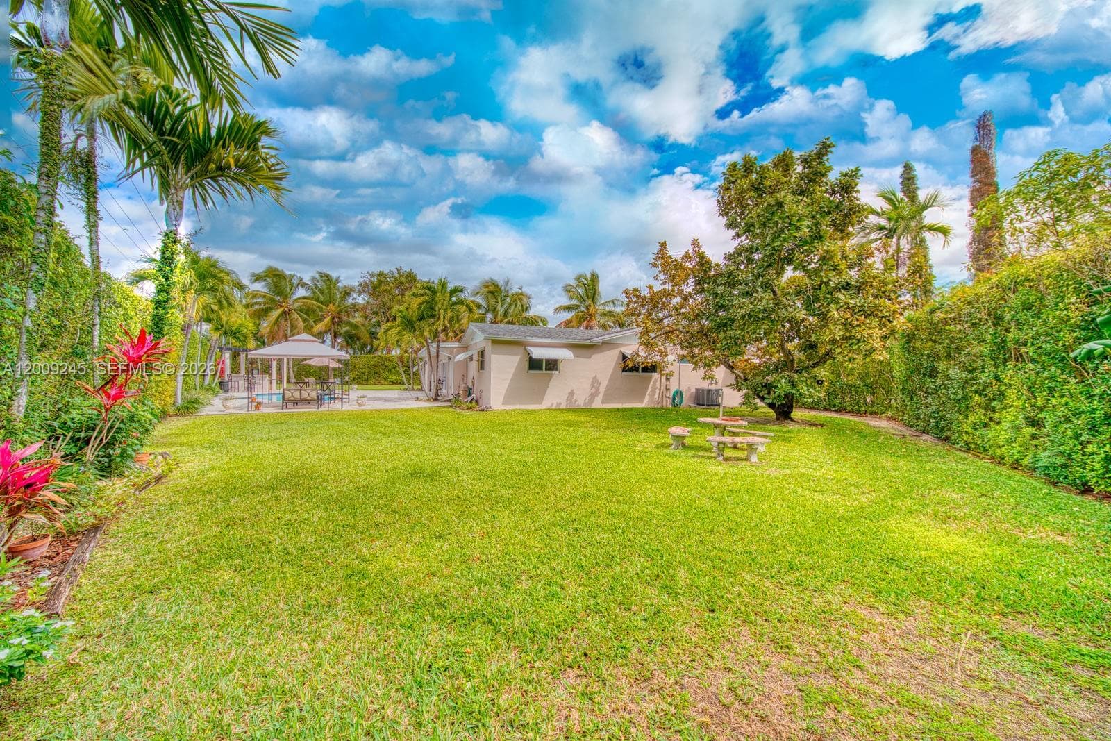 10641 SW 99th Ter, Miami FL 33176 — 11