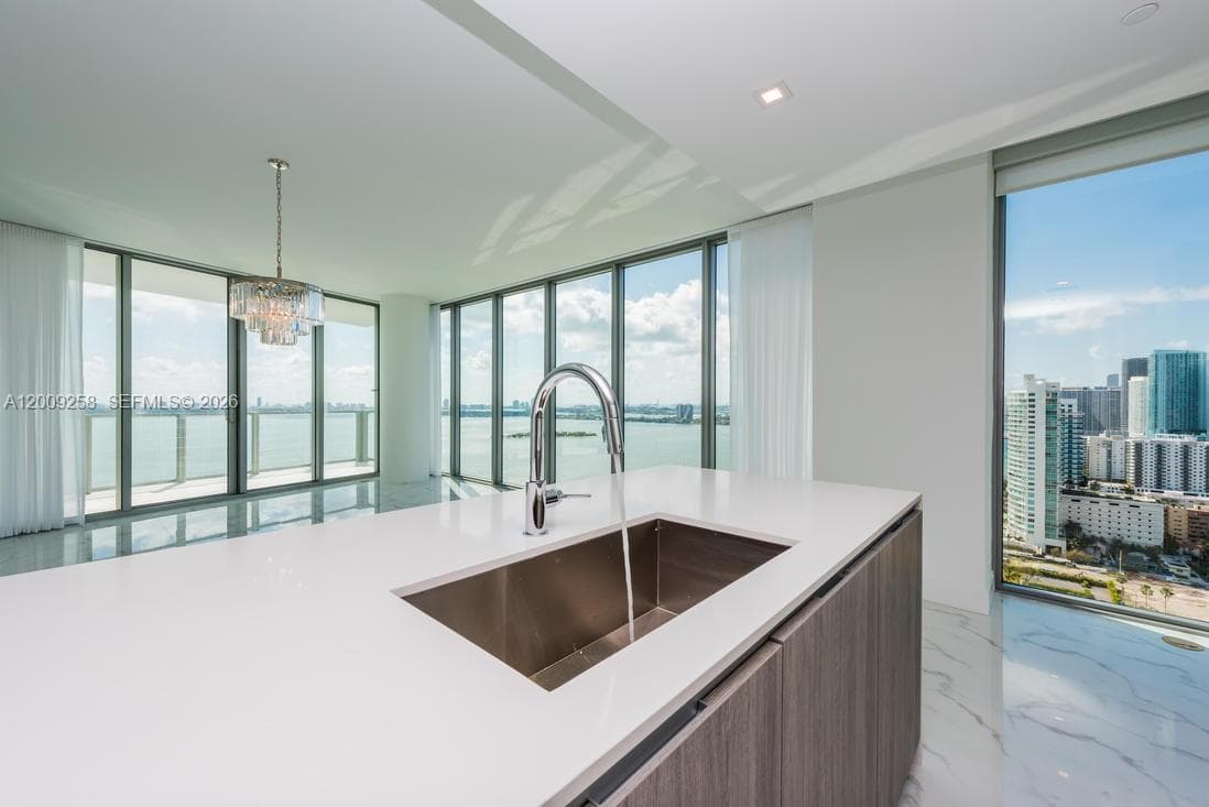 2900 NE 7 AVE # 2607, Miami FL 33137 — 6