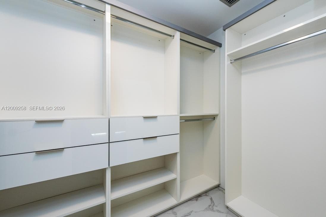 2900 NE 7 AVE # 2607, Miami FL 33137 — 16