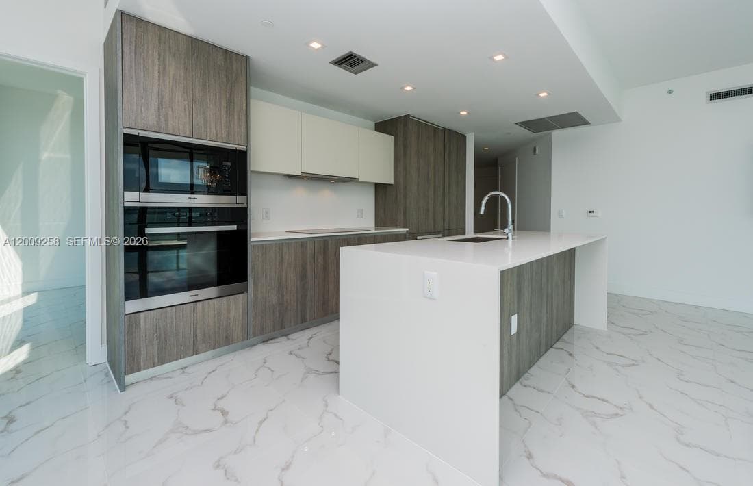 2900 NE 7 AVE # 2607, Miami FL 33137 — 9