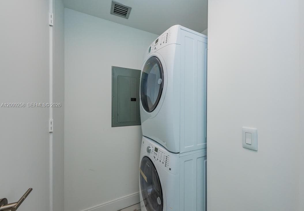 2900 NE 7 AVE # 2607, Miami FL 33137 — 24