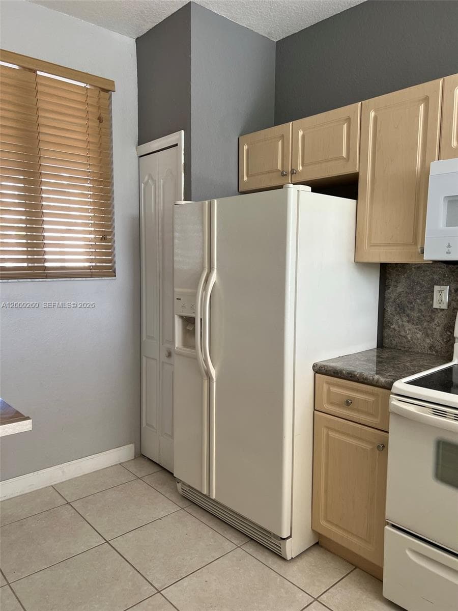 17630 NW 73rd Ave # 4, Hialeah FL 33015 — 6