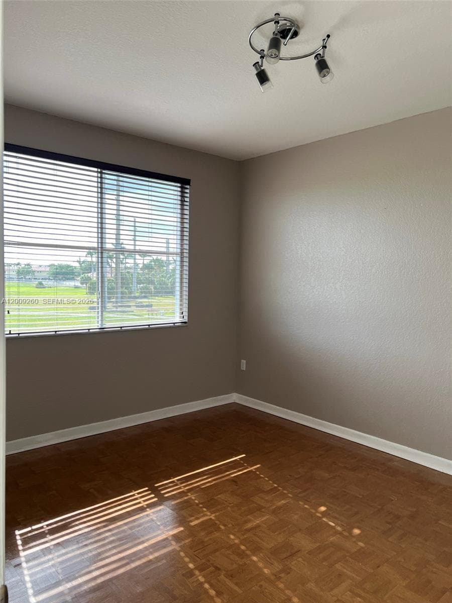 17630 NW 73rd Ave # 4, Hialeah FL 33015 — 10