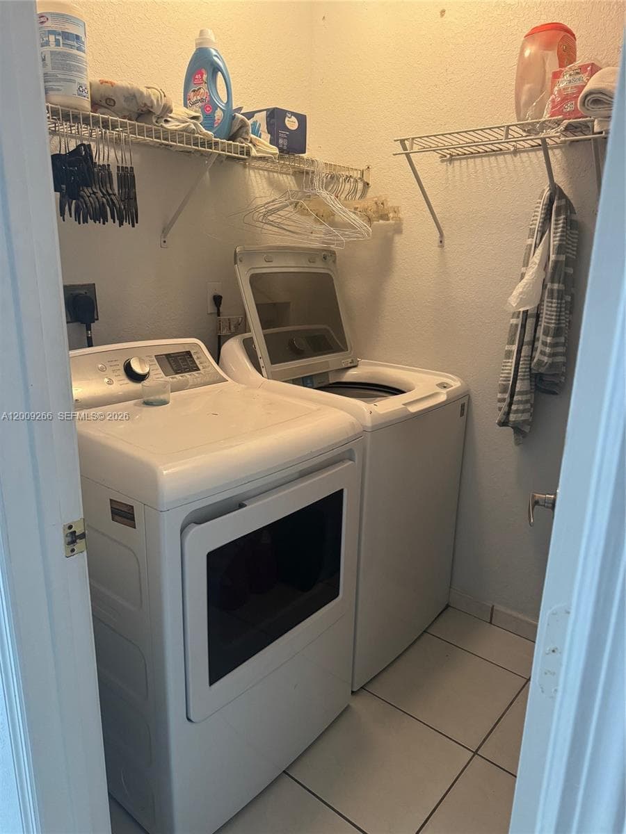 8748 NW 143rd Ter, Miami Lakes FL 33018 — 9