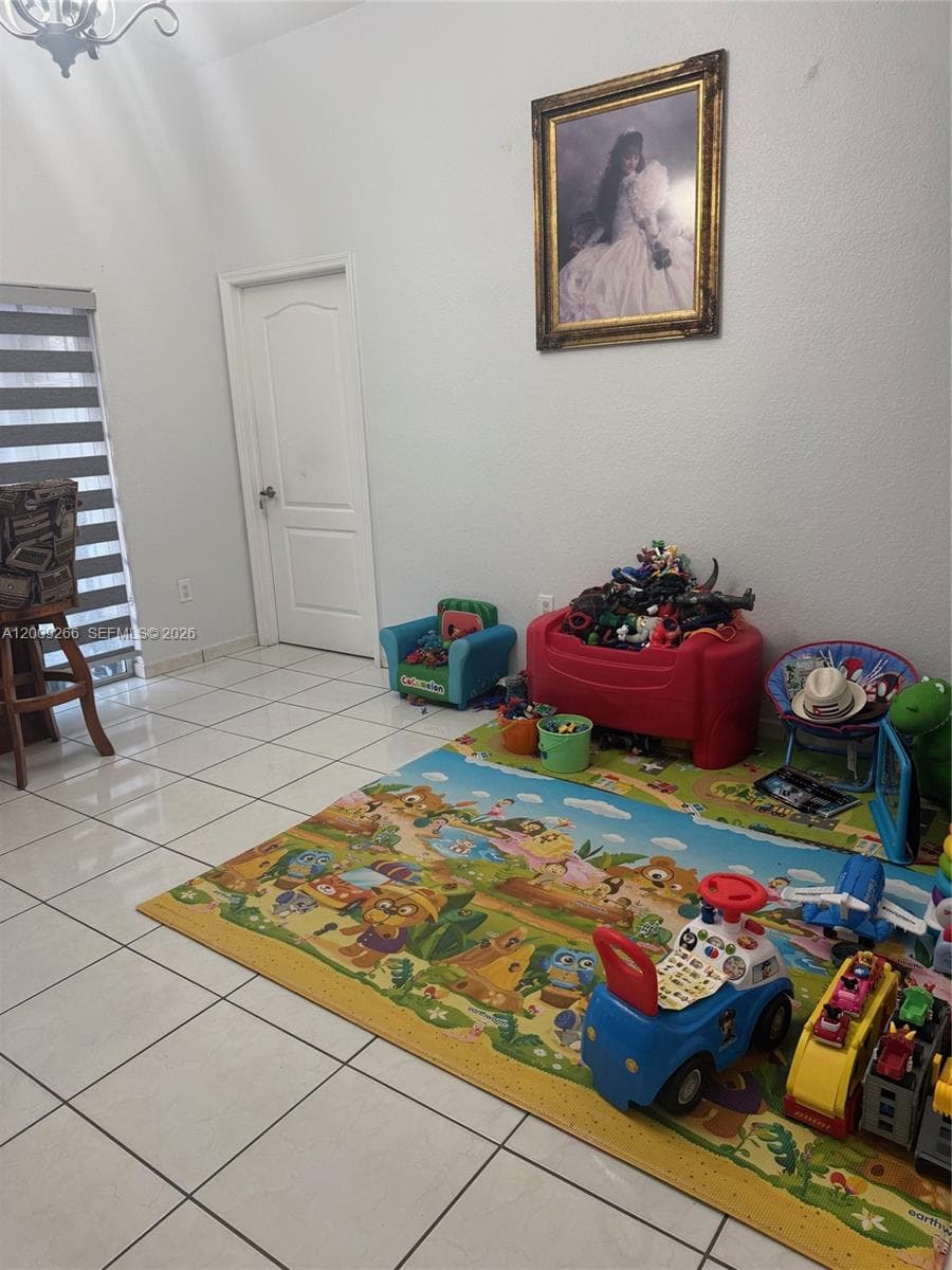 8748 NW 143rd Ter, Miami Lakes FL 33018 — 18