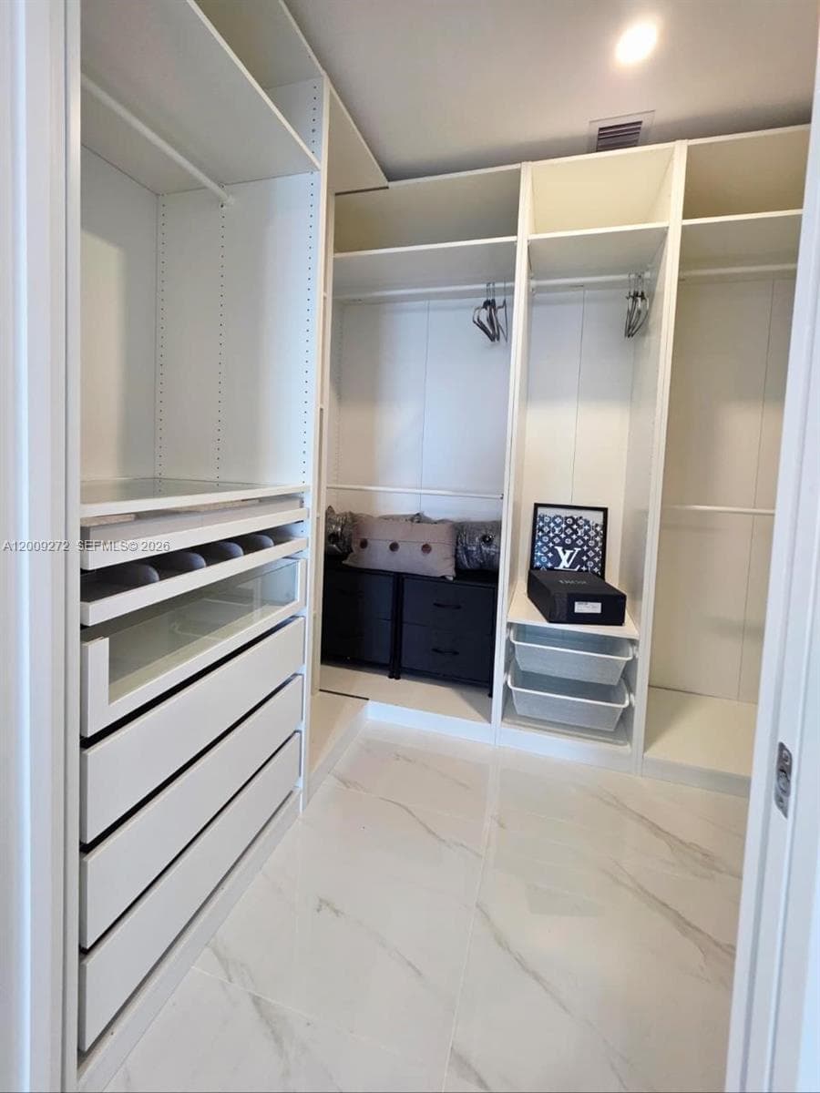 700 NE 24 St # 3903, Miami FL 33137 — 9