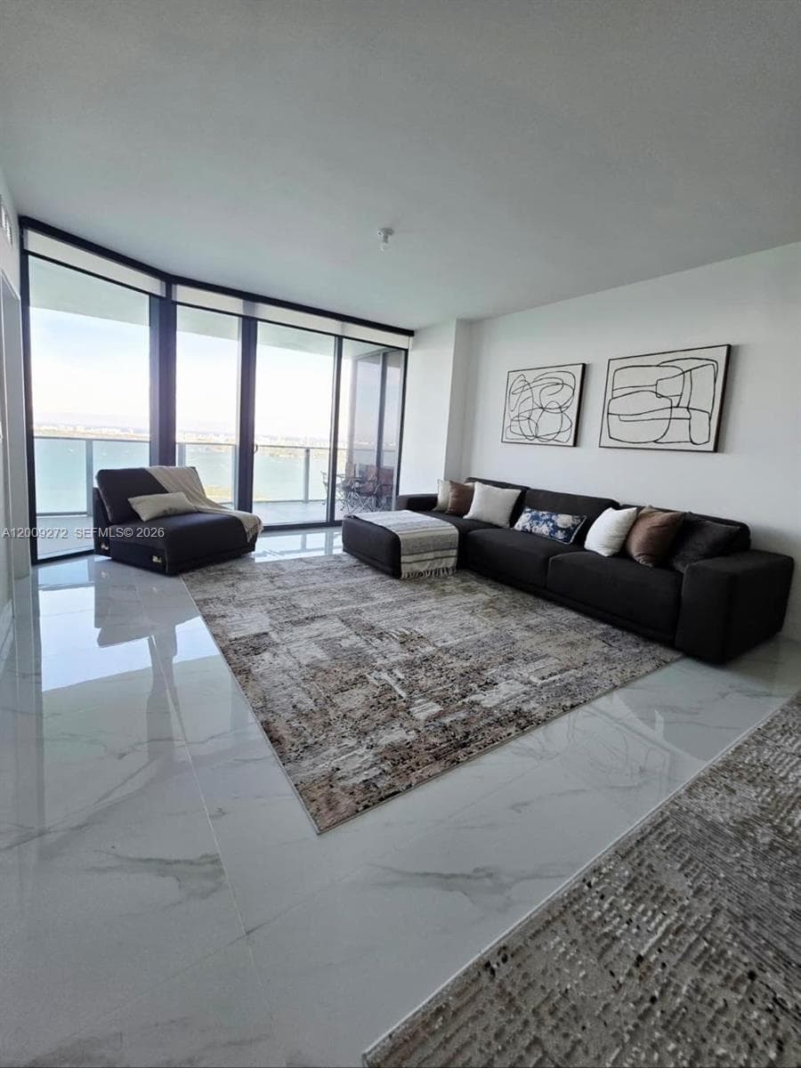 700 NE 24 St # 3903, Miami FL 33137 — 11