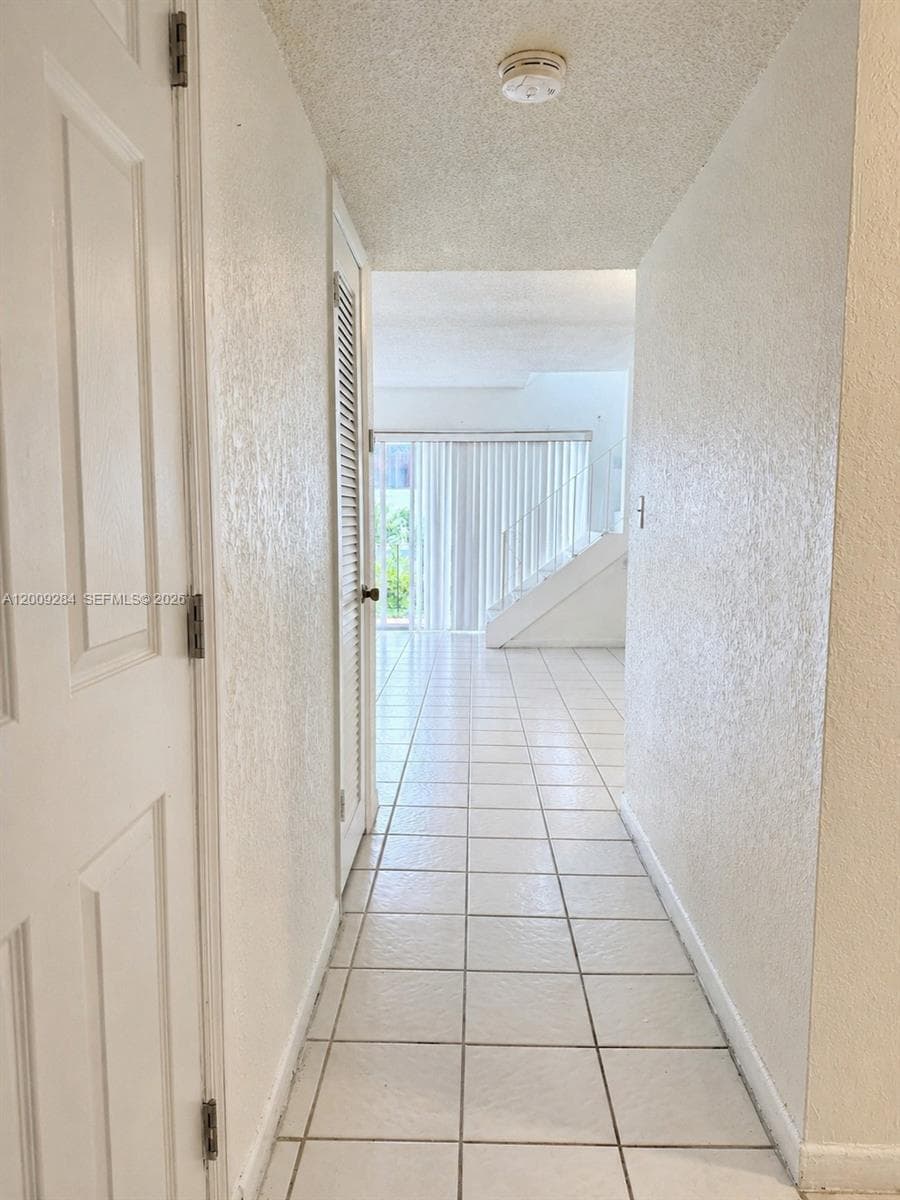 1300 W 47th Pl # 218A, Hialeah FL 33012 — 2