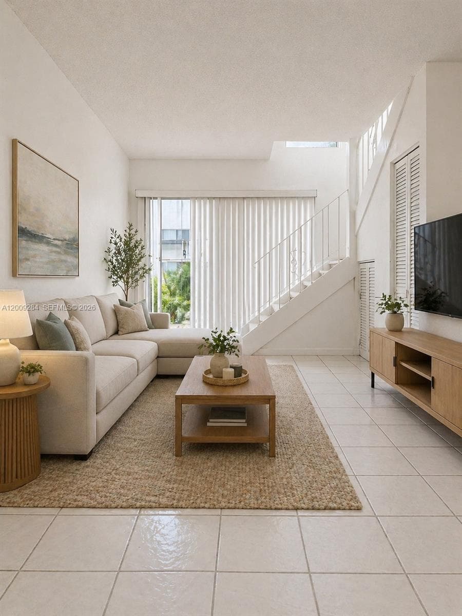 1300 W 47th Pl # 218A, Hialeah FL 33012 — 5