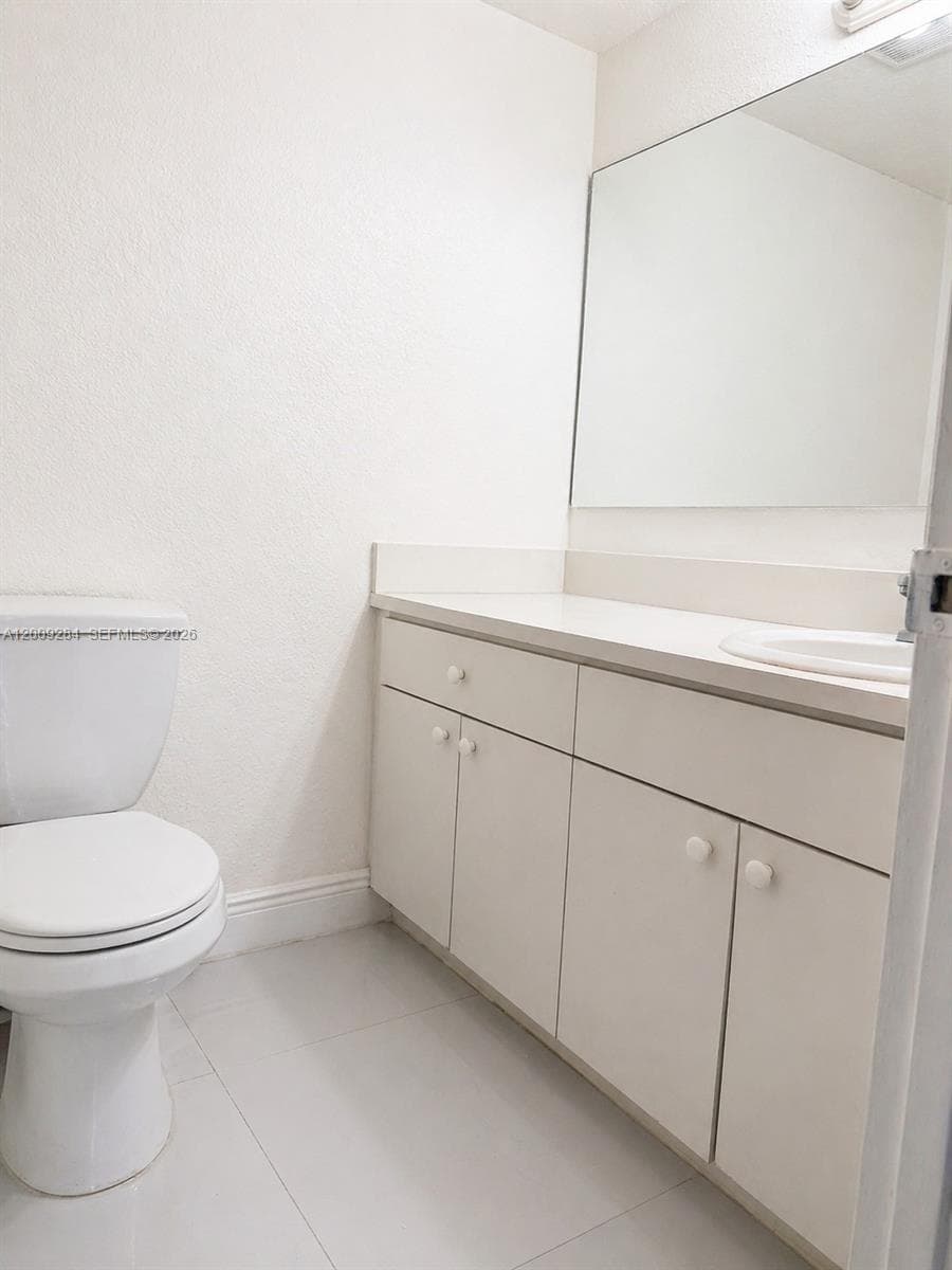 1300 W 47th Pl # 218A, Hialeah FL 33012 — 15
