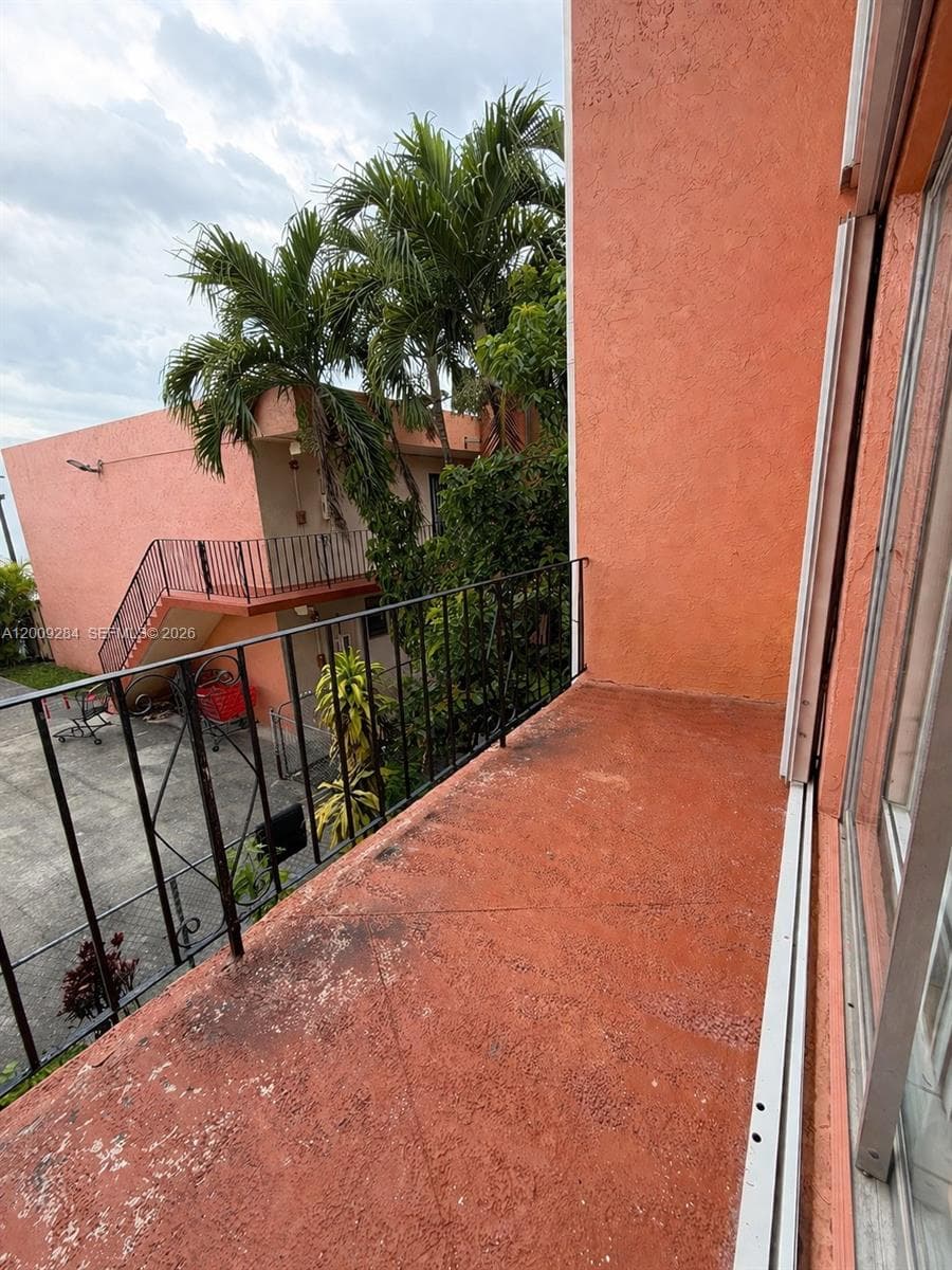 1300 W 47th Pl # 218A, Hialeah FL 33012 — 19