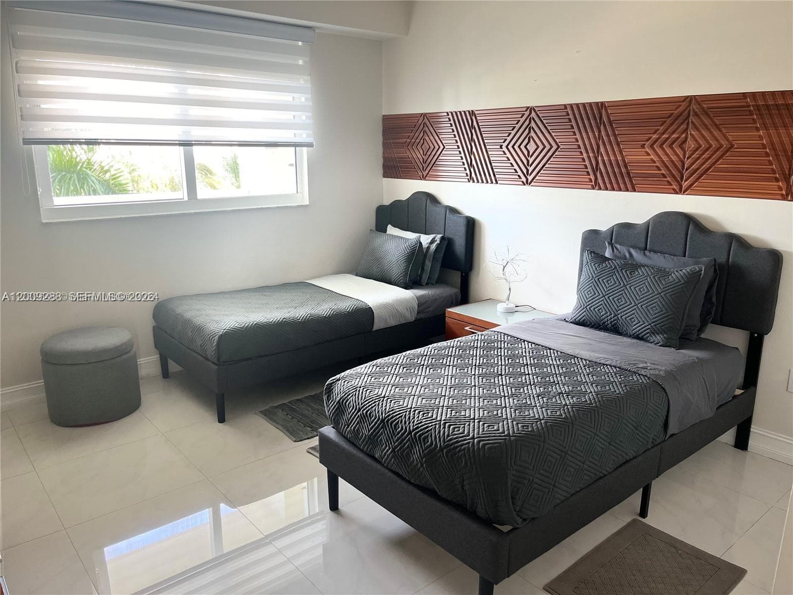 18100 N Bay Rd # 504, Sunny Isles Beach FL 33160 — 16
