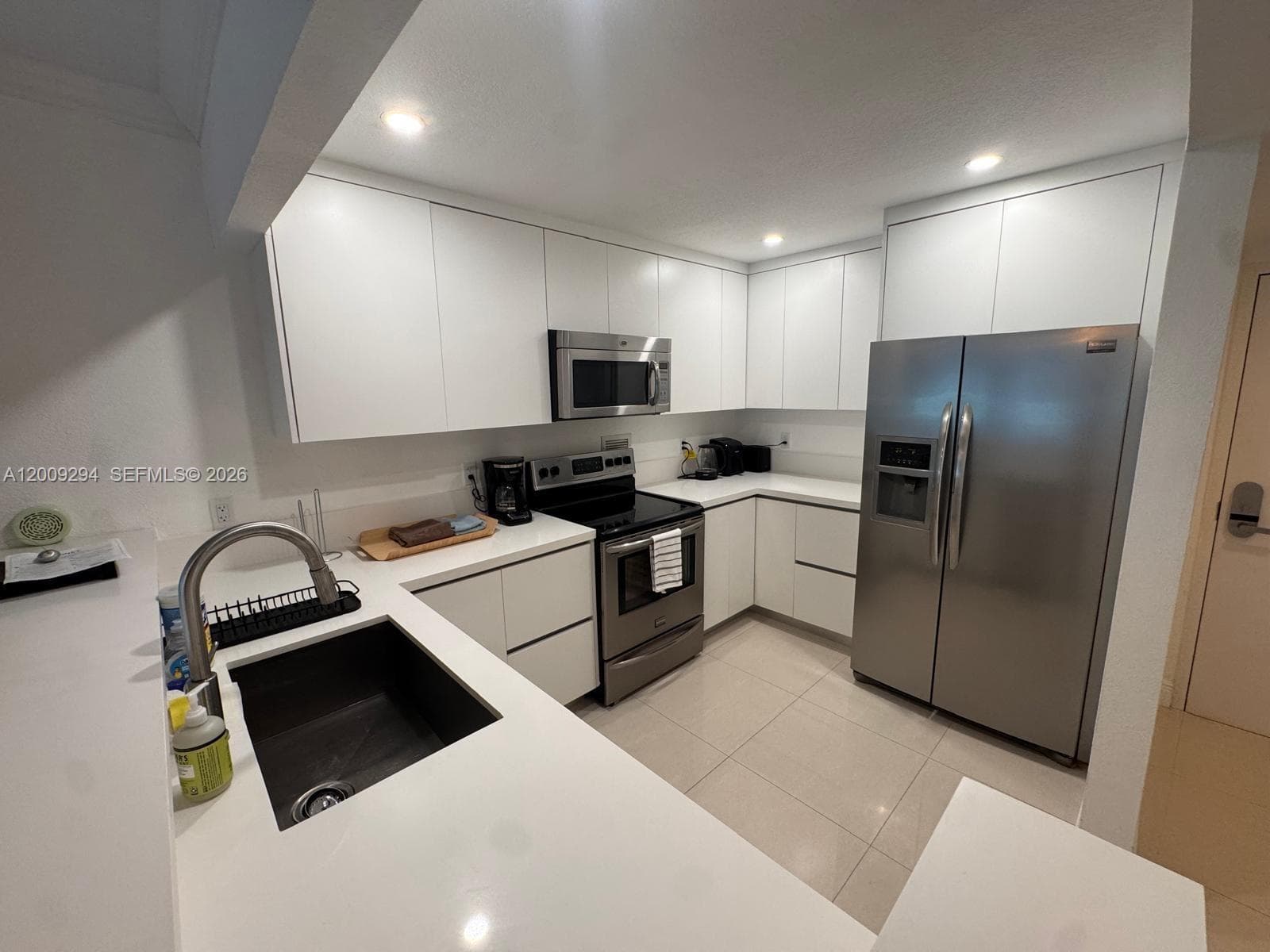 2301 Collins Ave # 427, Miami Beach FL 33139 — 1