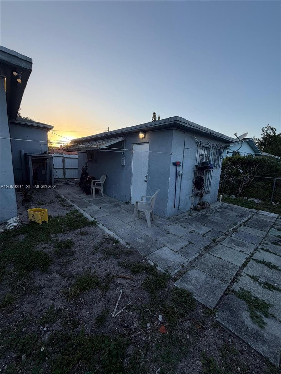 6741 NW 6th Ct, Miami FL 33150 — 22