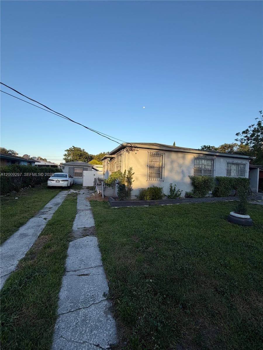 6741 NW 6th Ct, Miami FL 33150 — 4