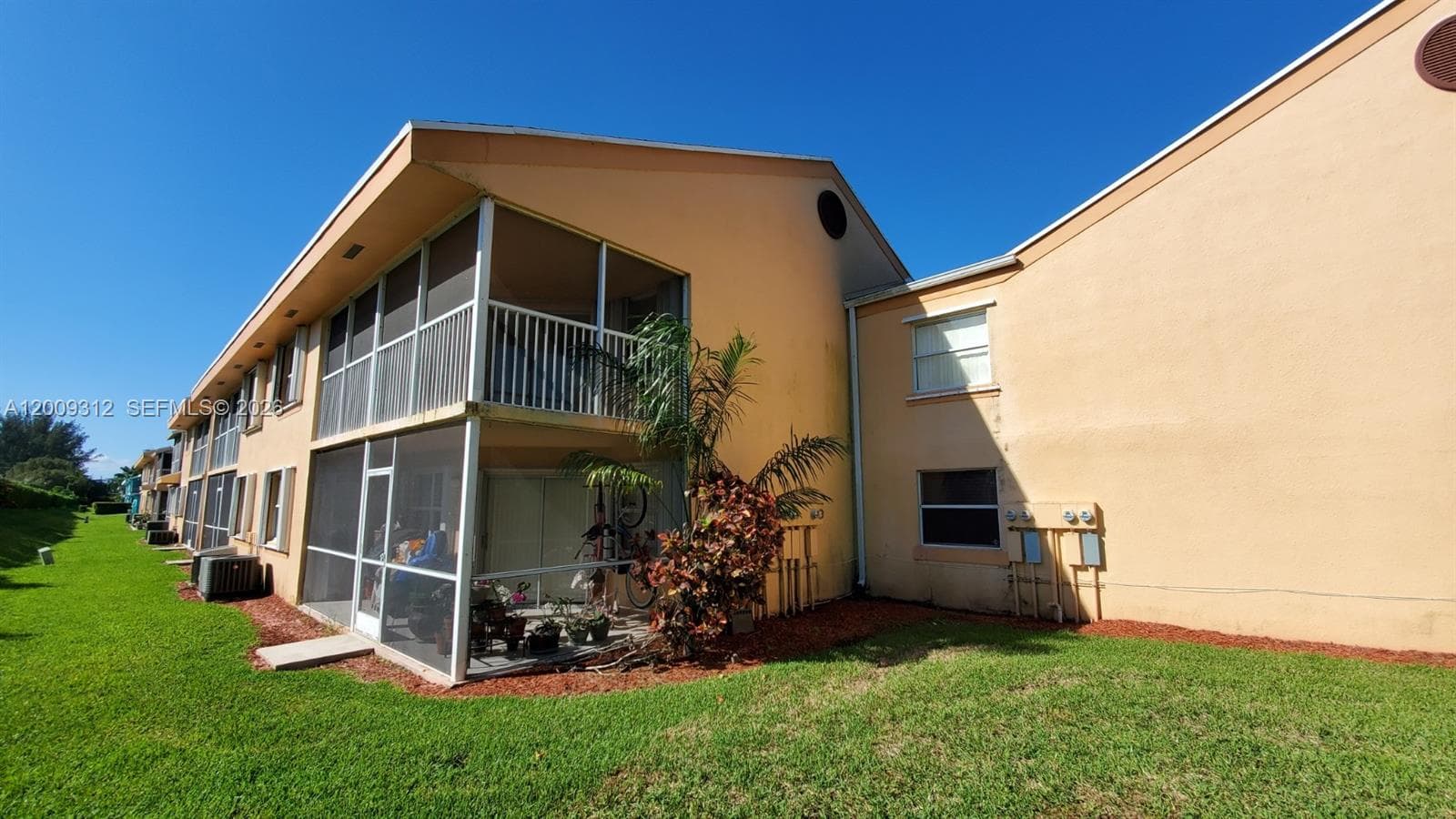 Keys Gate Condo No One, Homestead, FL — 2