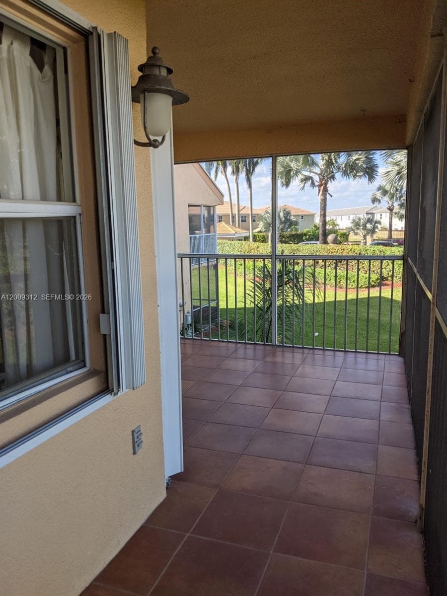 Keys Gate Condo No One, Homestead, FL — 4