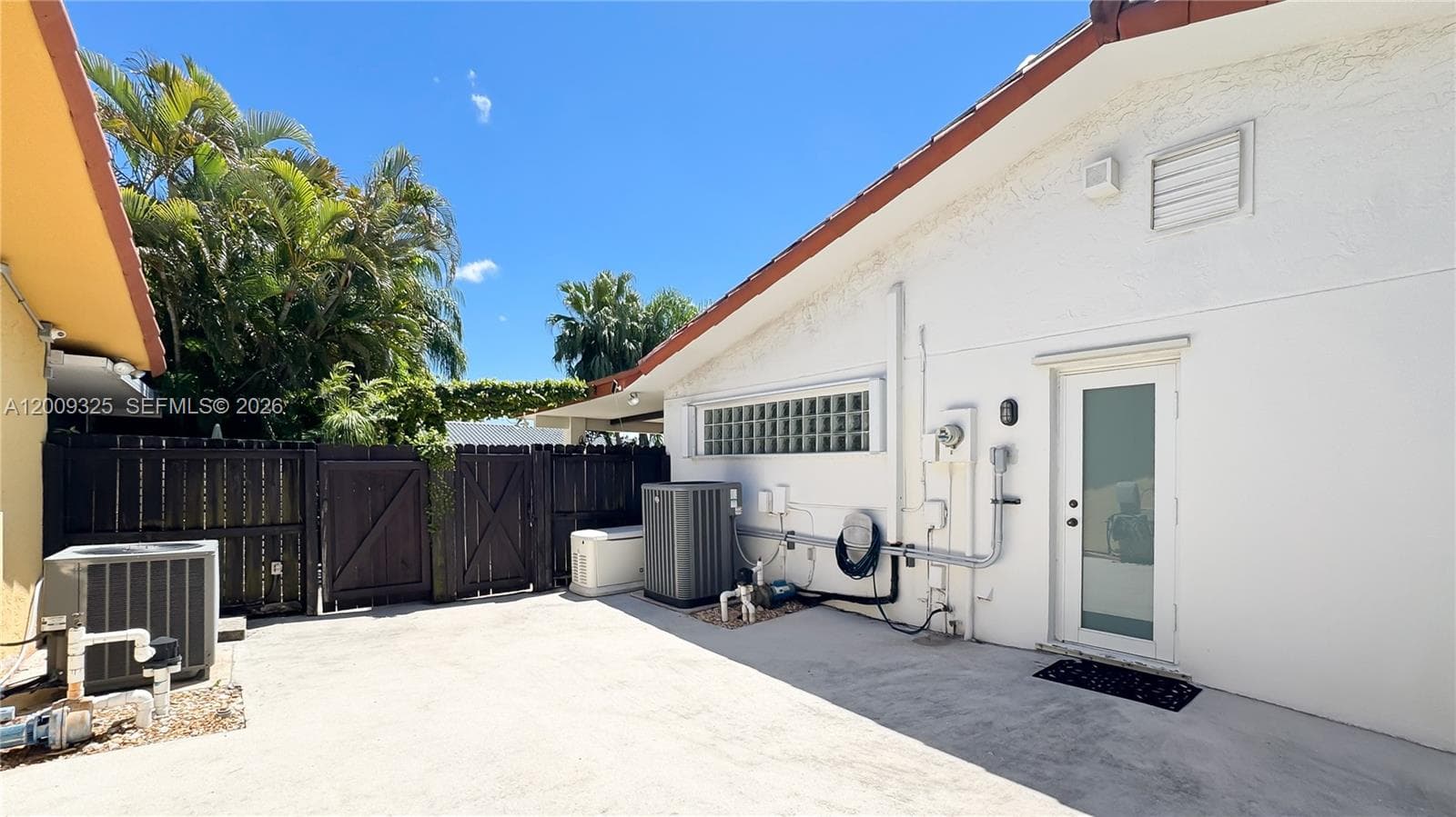 13300 SW 21st St, Miami FL 33175 — 55