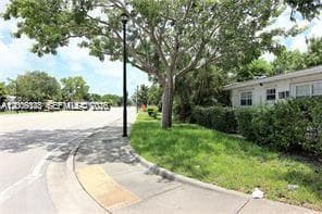 190 NE 90th St # 2, El Portal FL 33138 — 6