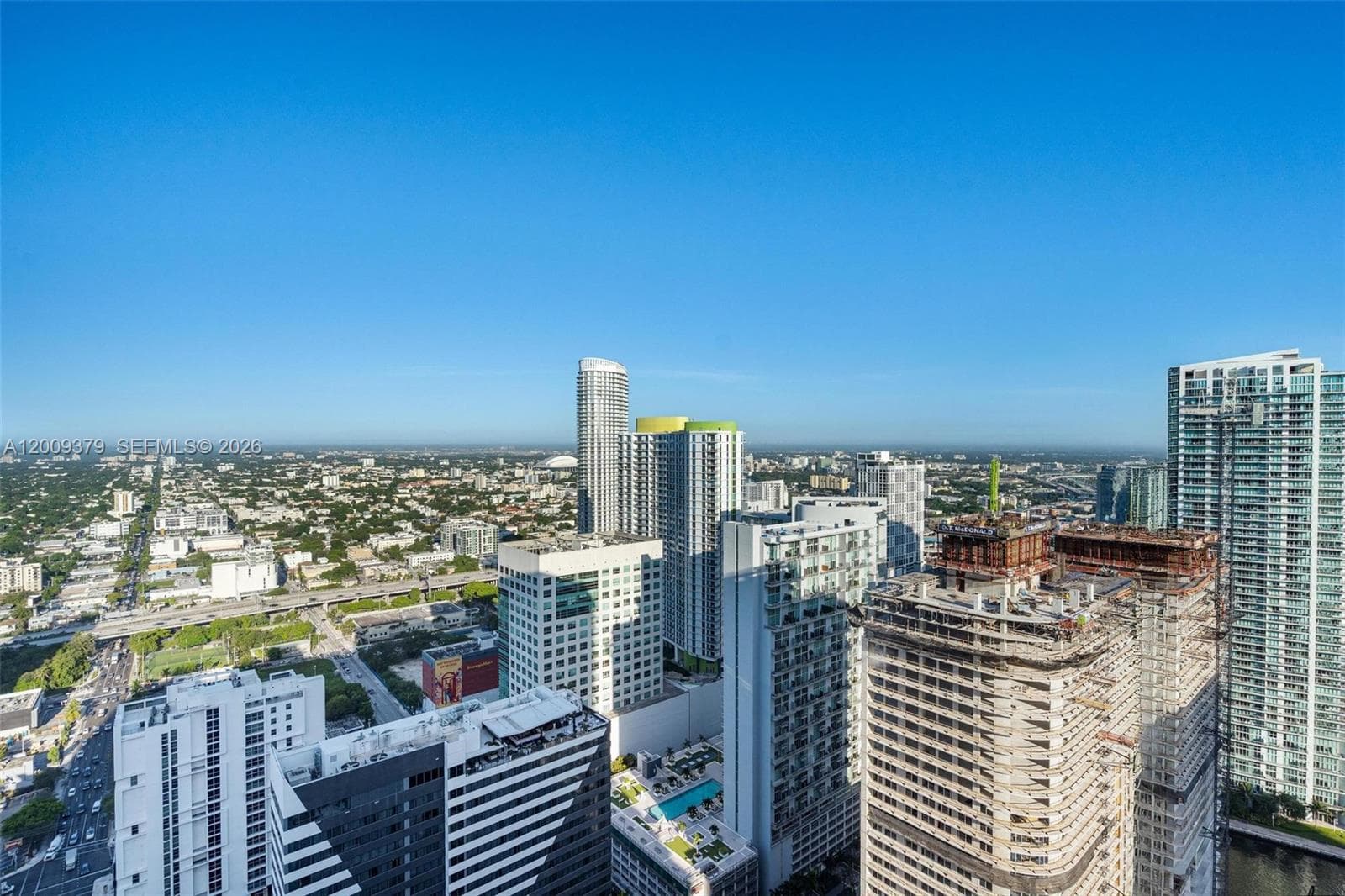 88 SW 7th St # 3801, Miami FL 33130 — 27