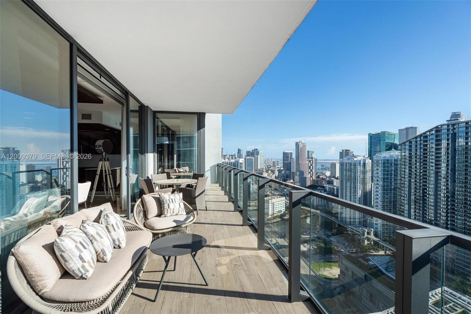 88 SW 7th St # 3801, Miami FL 33130 — 47
