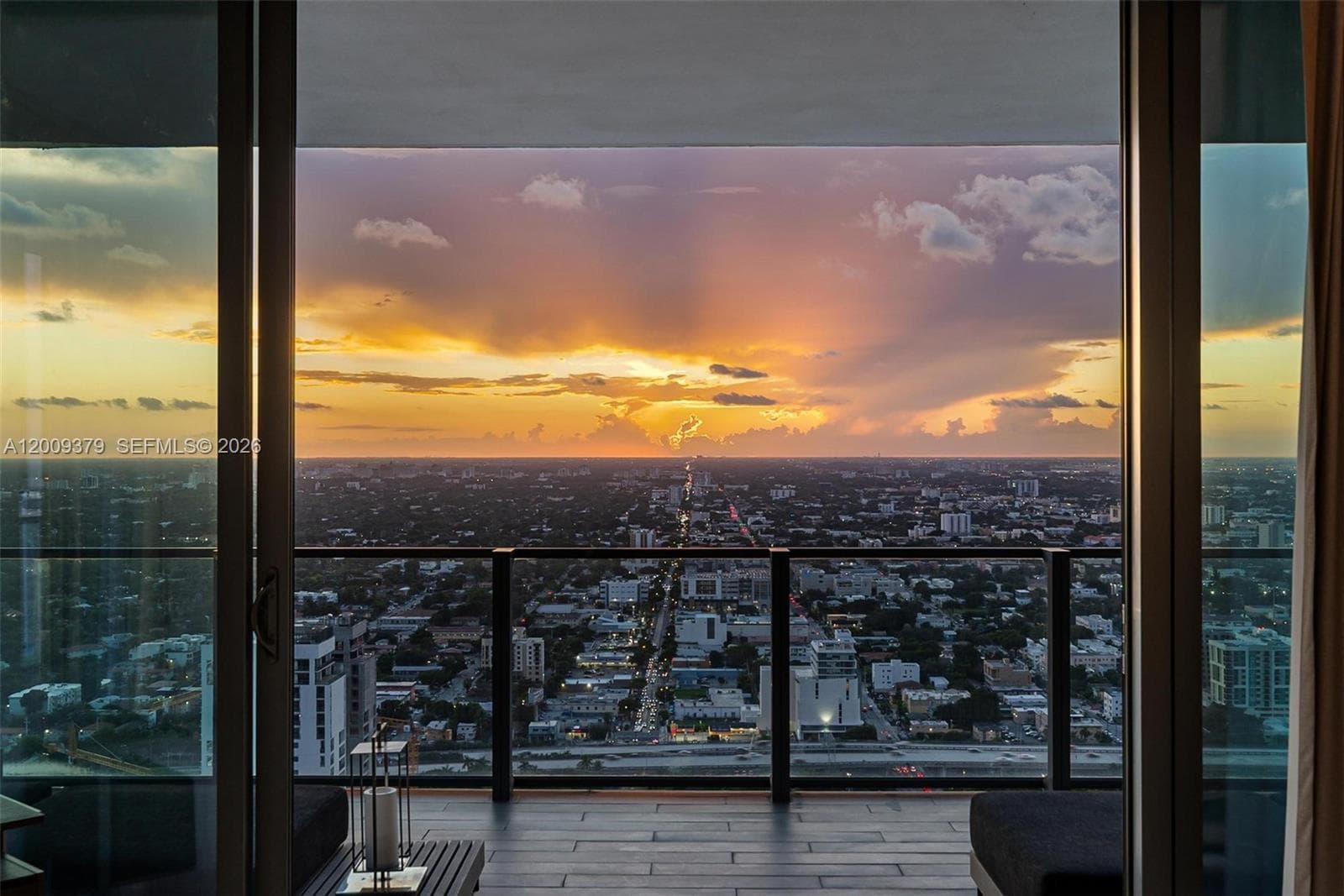 88 SW 7th St # 3801, Miami FL 33130 — 77