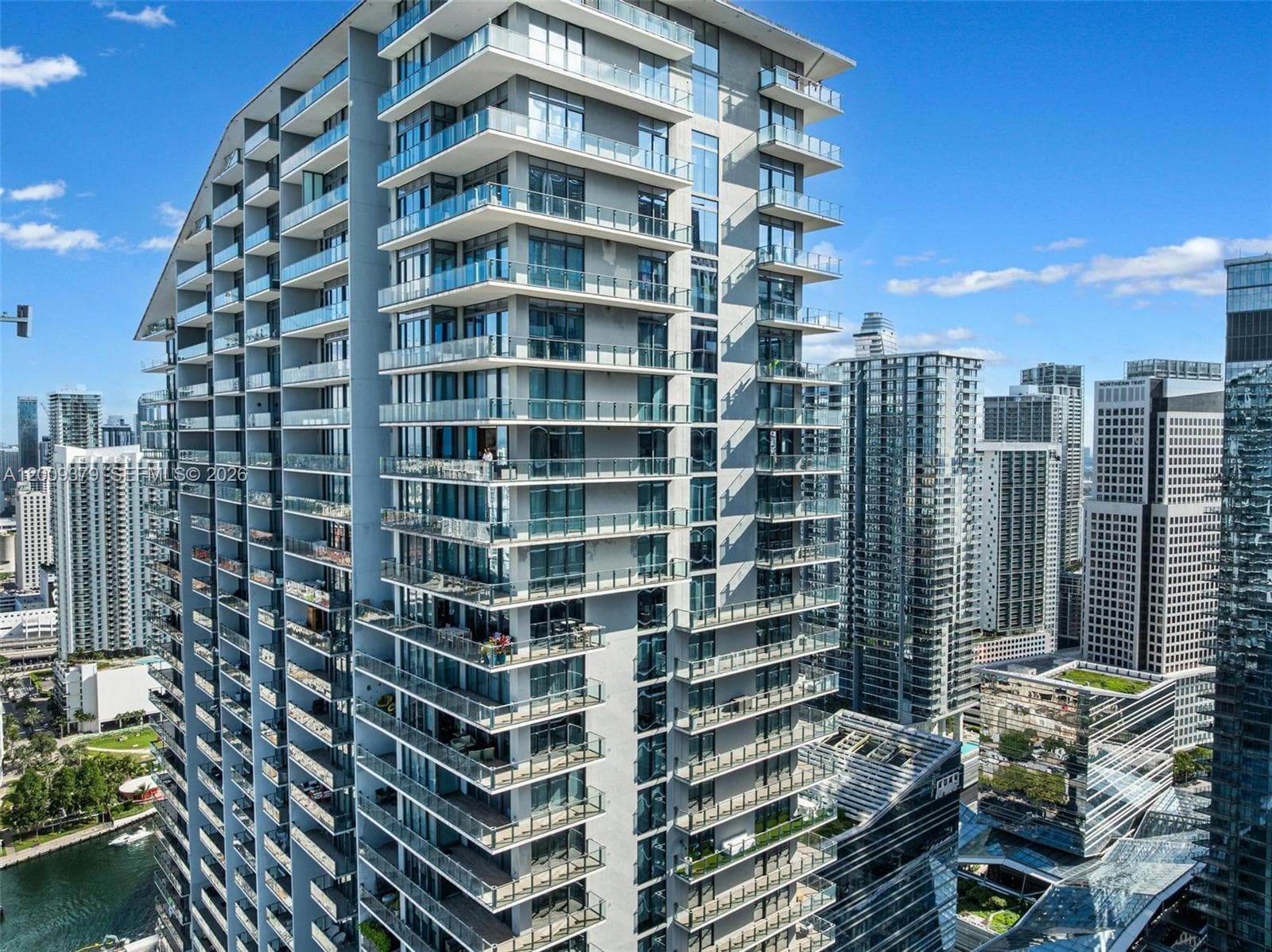 88 SW 7th St # 3801, Miami FL 33130 — 51
