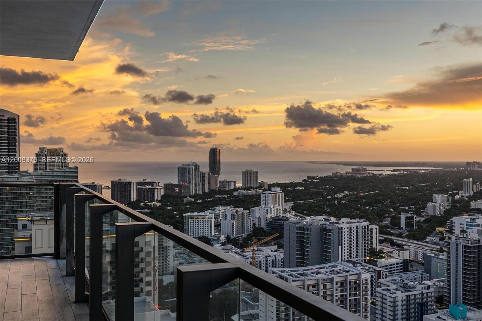 88 SW 7th St # 3801, Miami FL 33130 — 64