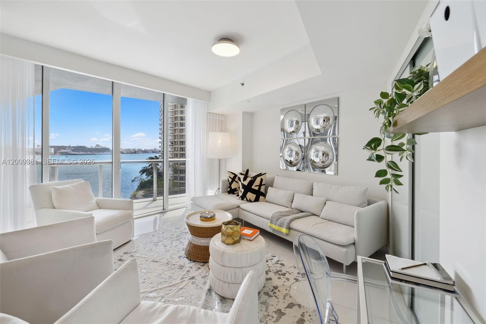 465 Brickell Ave # 701, Miami FL 33131 — 27