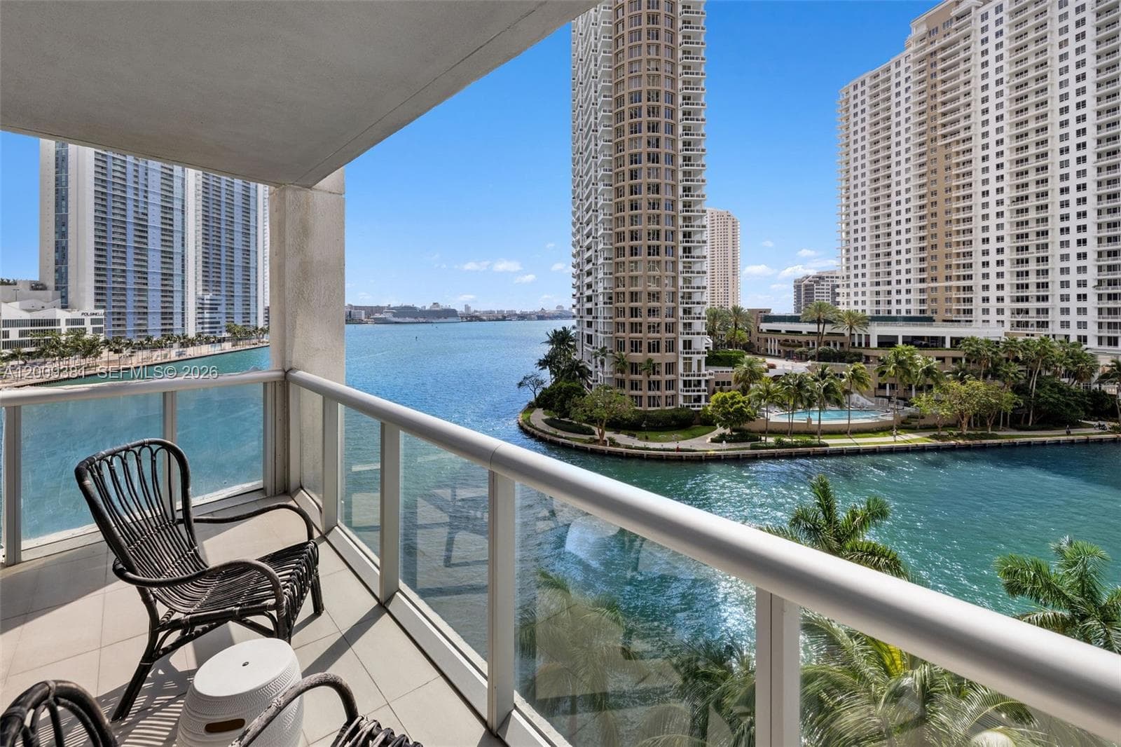 465 Brickell Ave # 701, Miami FL 33131 — 17