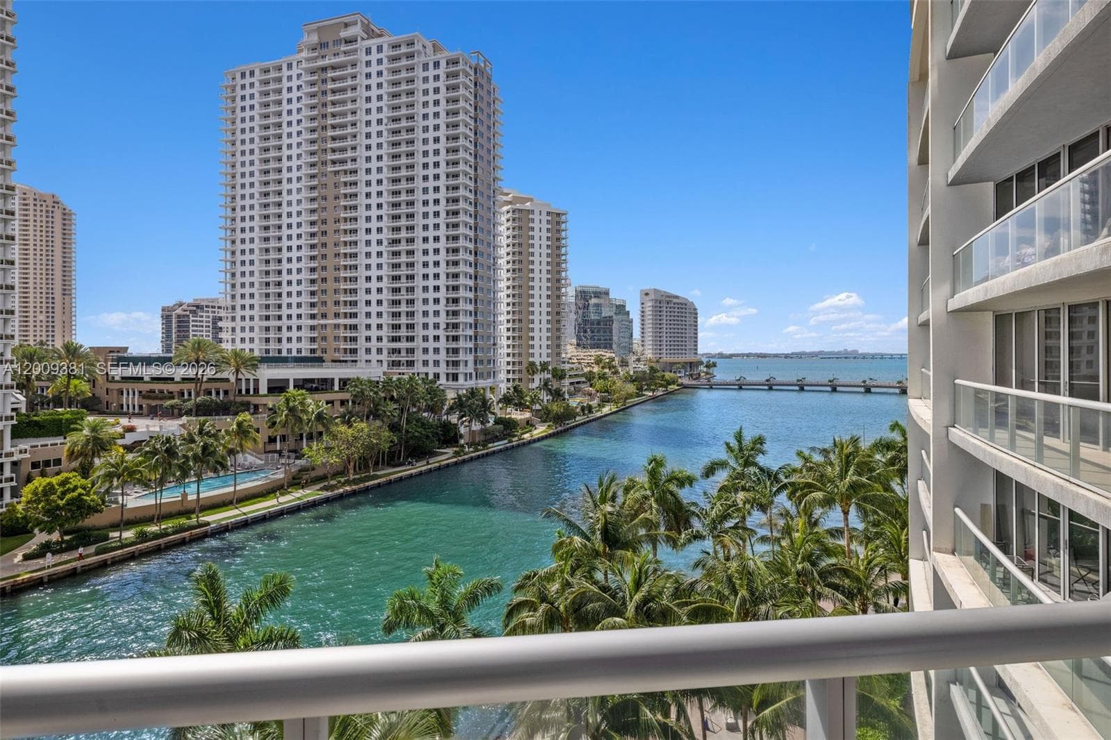 465 Brickell Ave # 701, Miami FL 33131 — 16