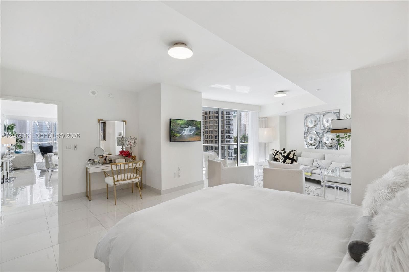 465 Brickell Ave # 701, Miami FL 33131 — 26