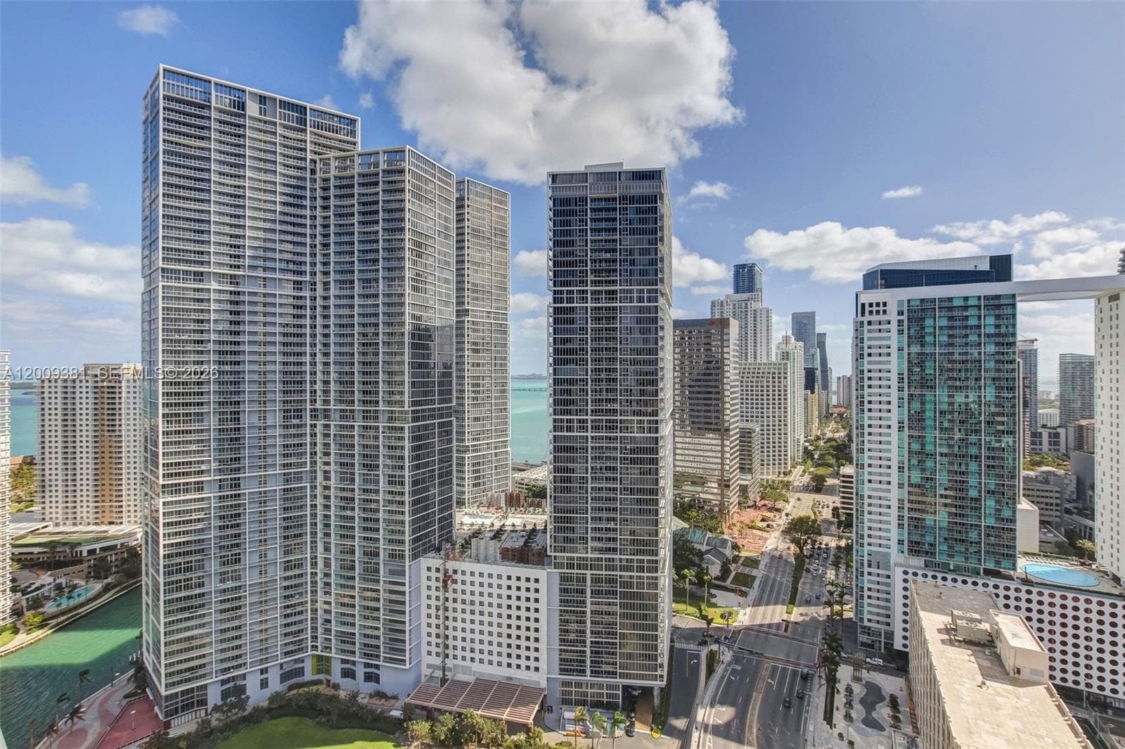 465 Brickell Ave # 701, Miami FL 33131 — 75