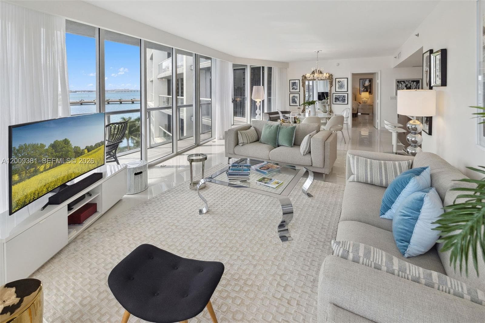 465 Brickell Ave # 701, Miami FL 33131 — 15