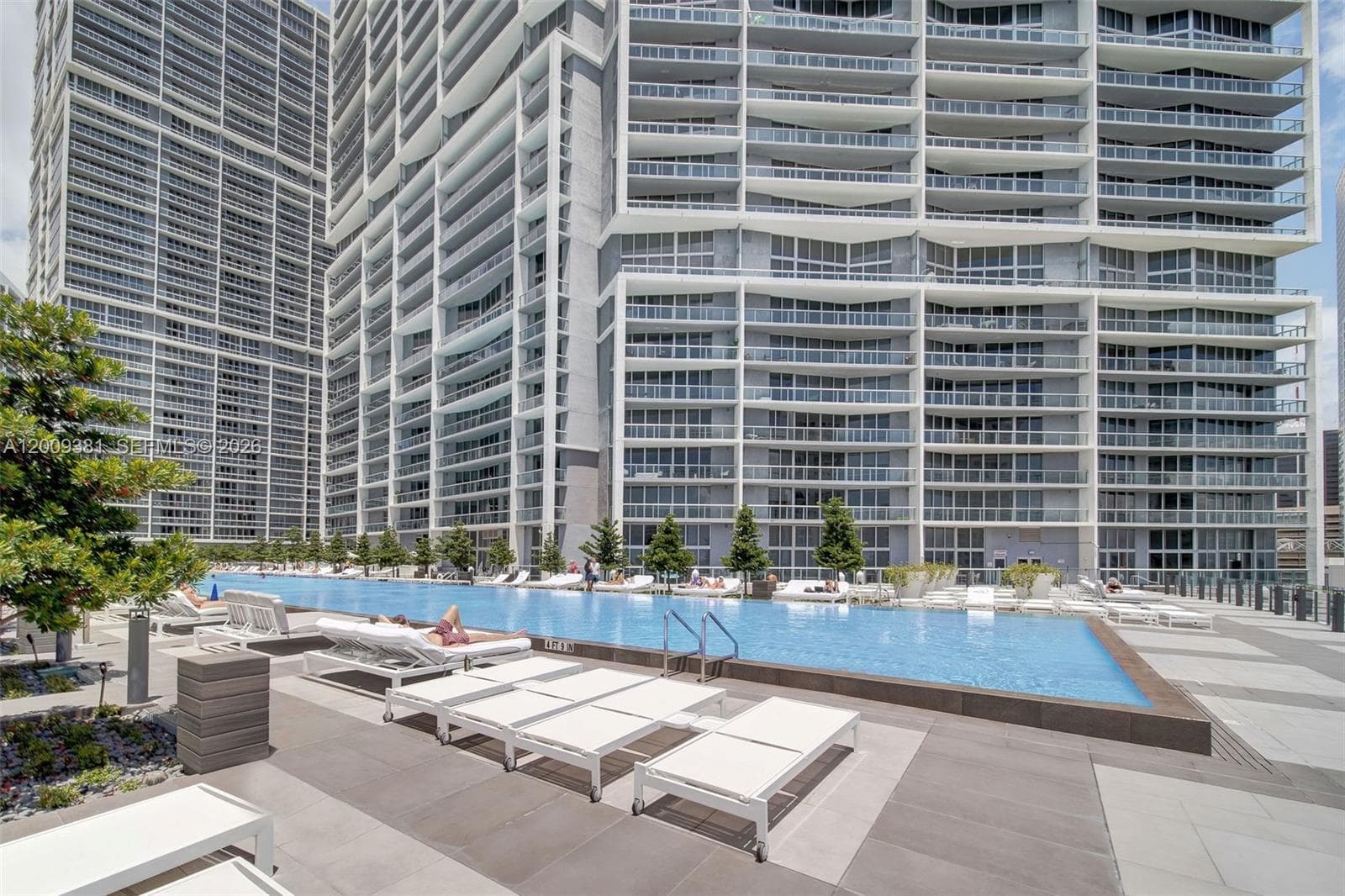 465 Brickell Ave # 701, Miami FL 33131 — 70