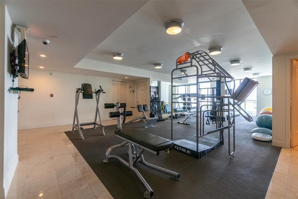 9400 W Bay Harbor Drive # 202, Bay Harbor Islands FL 33154 — 2