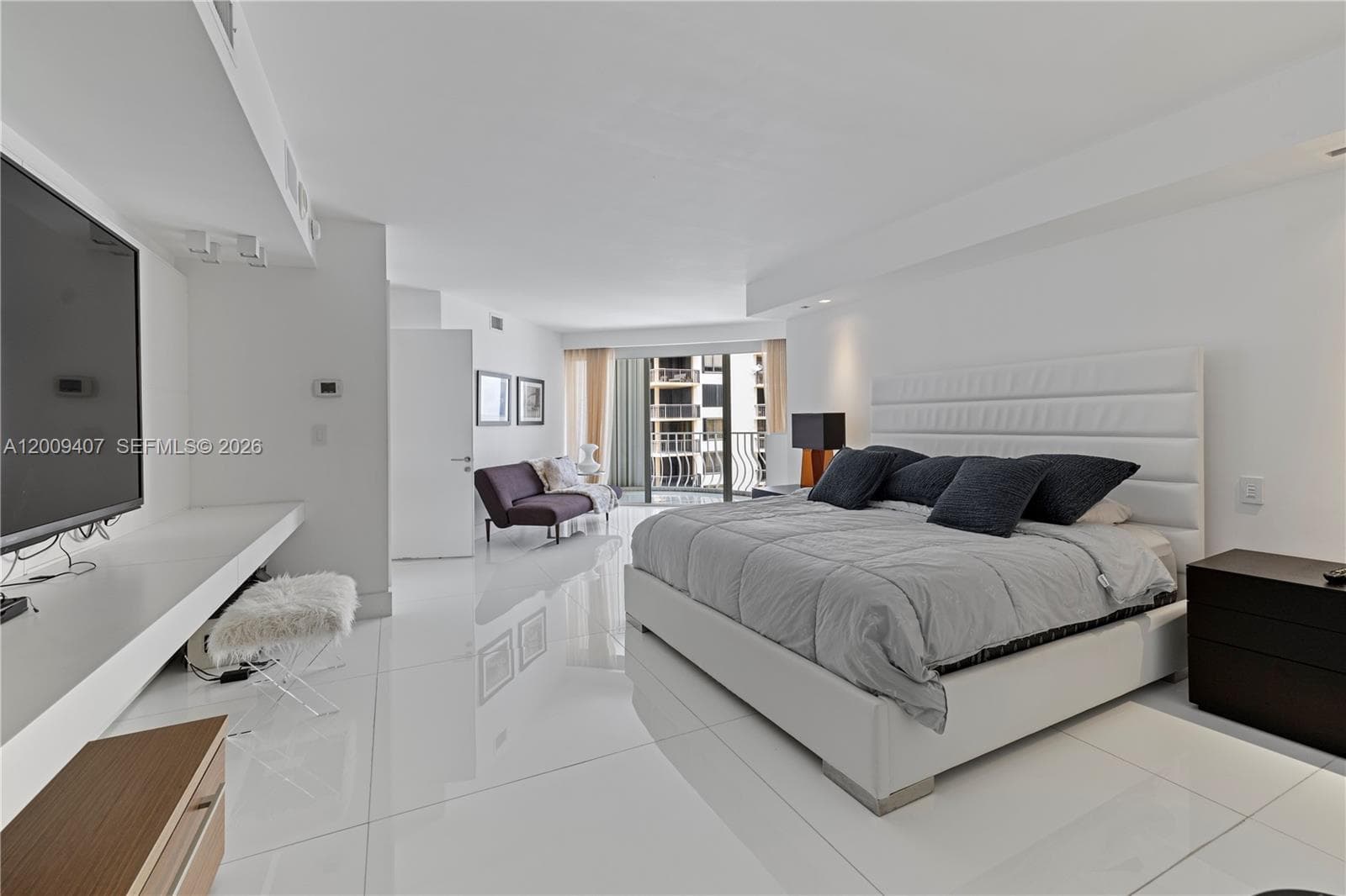 10155 Collins Ave # 1210, Bal Harbour FL 33154 — 16