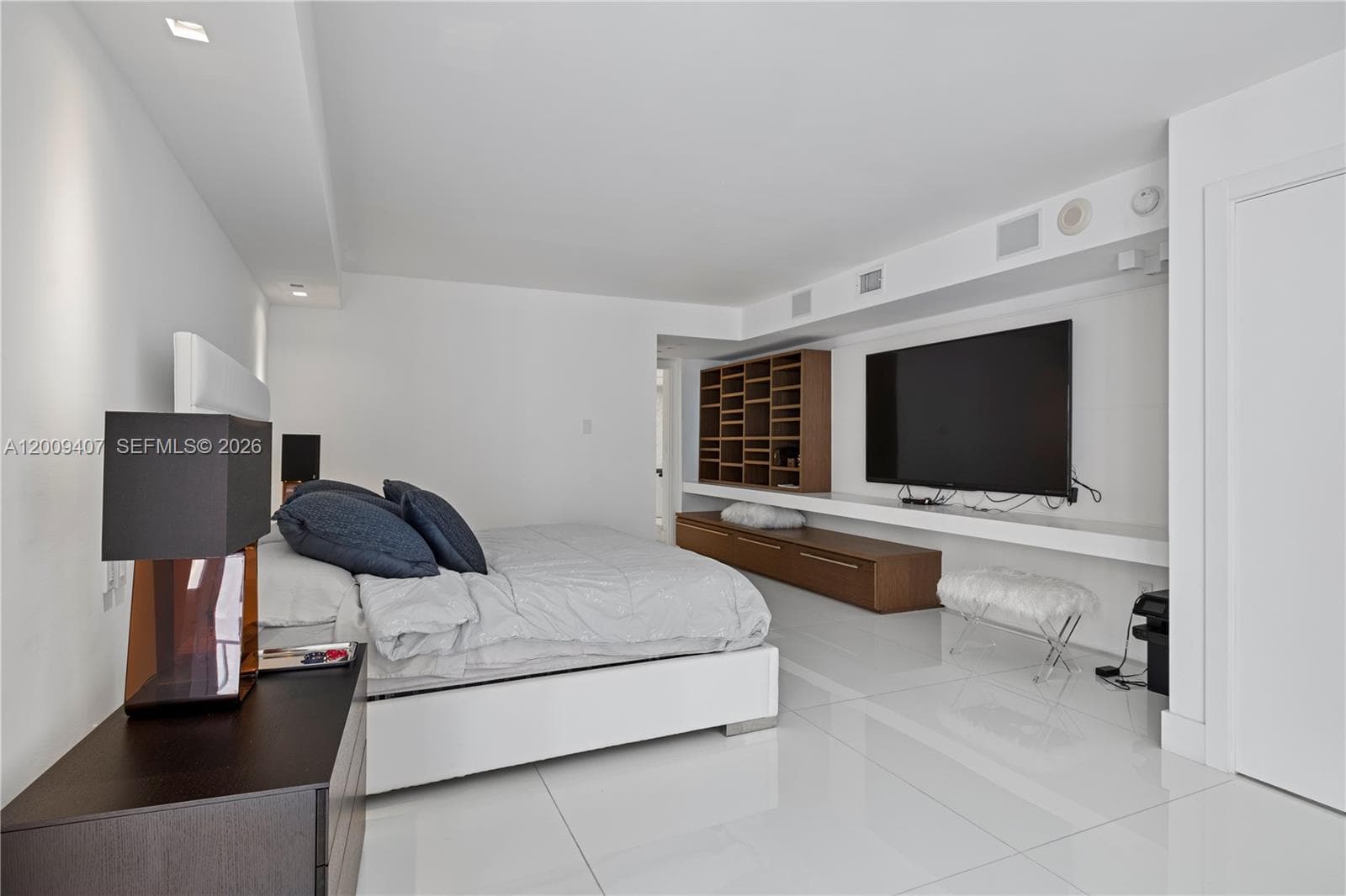 10155 Collins Ave # 1210, Bal Harbour FL 33154 — 14