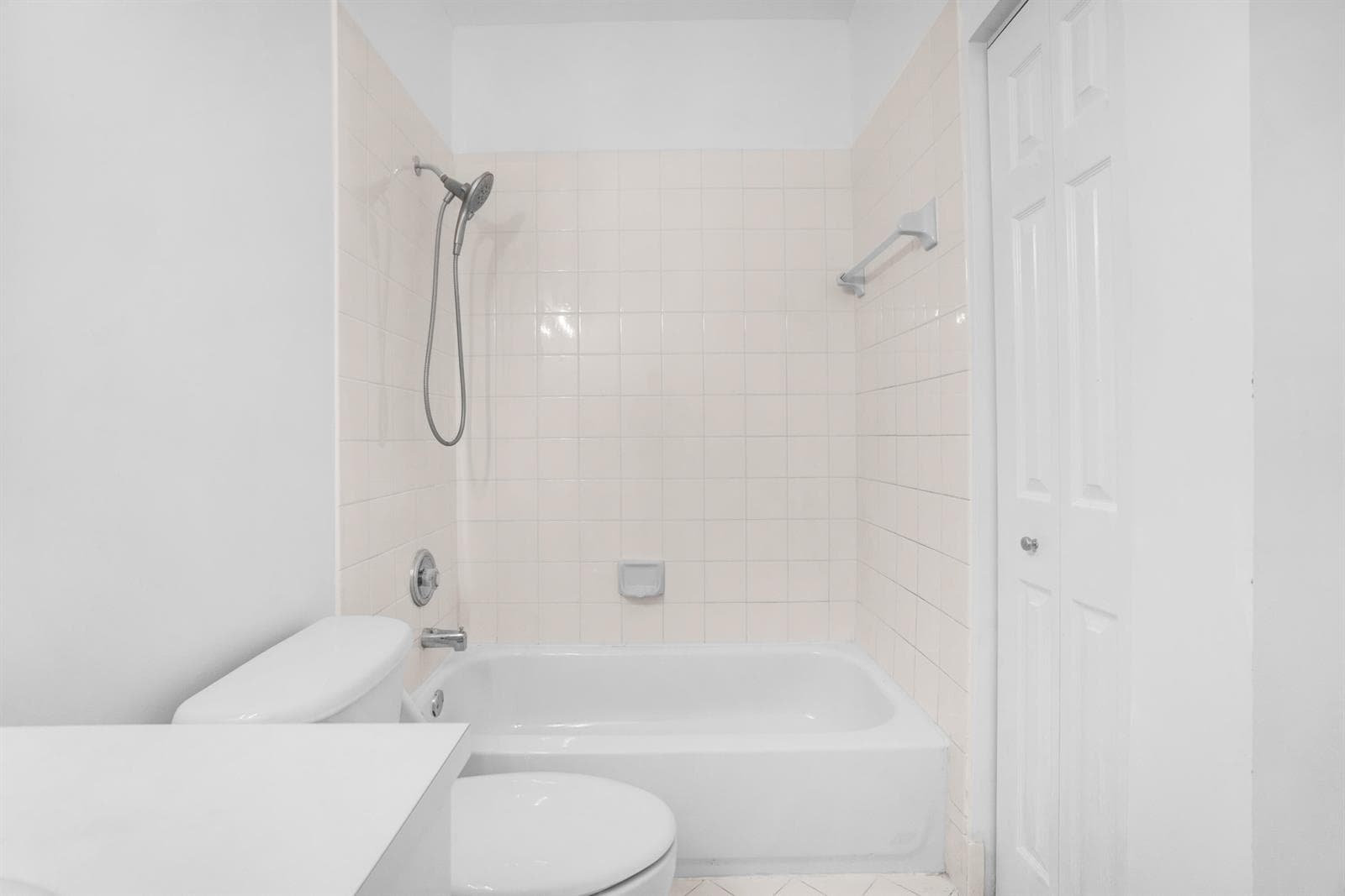 9002 SW 214th Lane, Cutler Bay FL 33189 — 23
